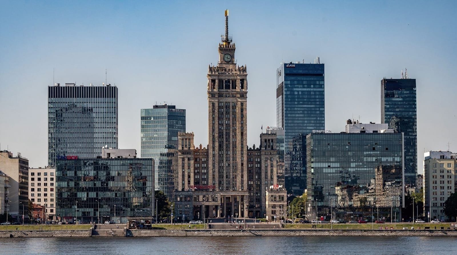 Warsaw vs Prague: Which City Should You Visit?