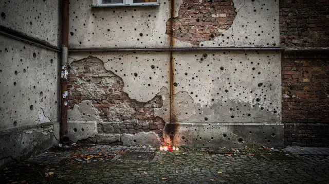 Warsaw Uprising and Wwii Old Town Walking Tour with Museum